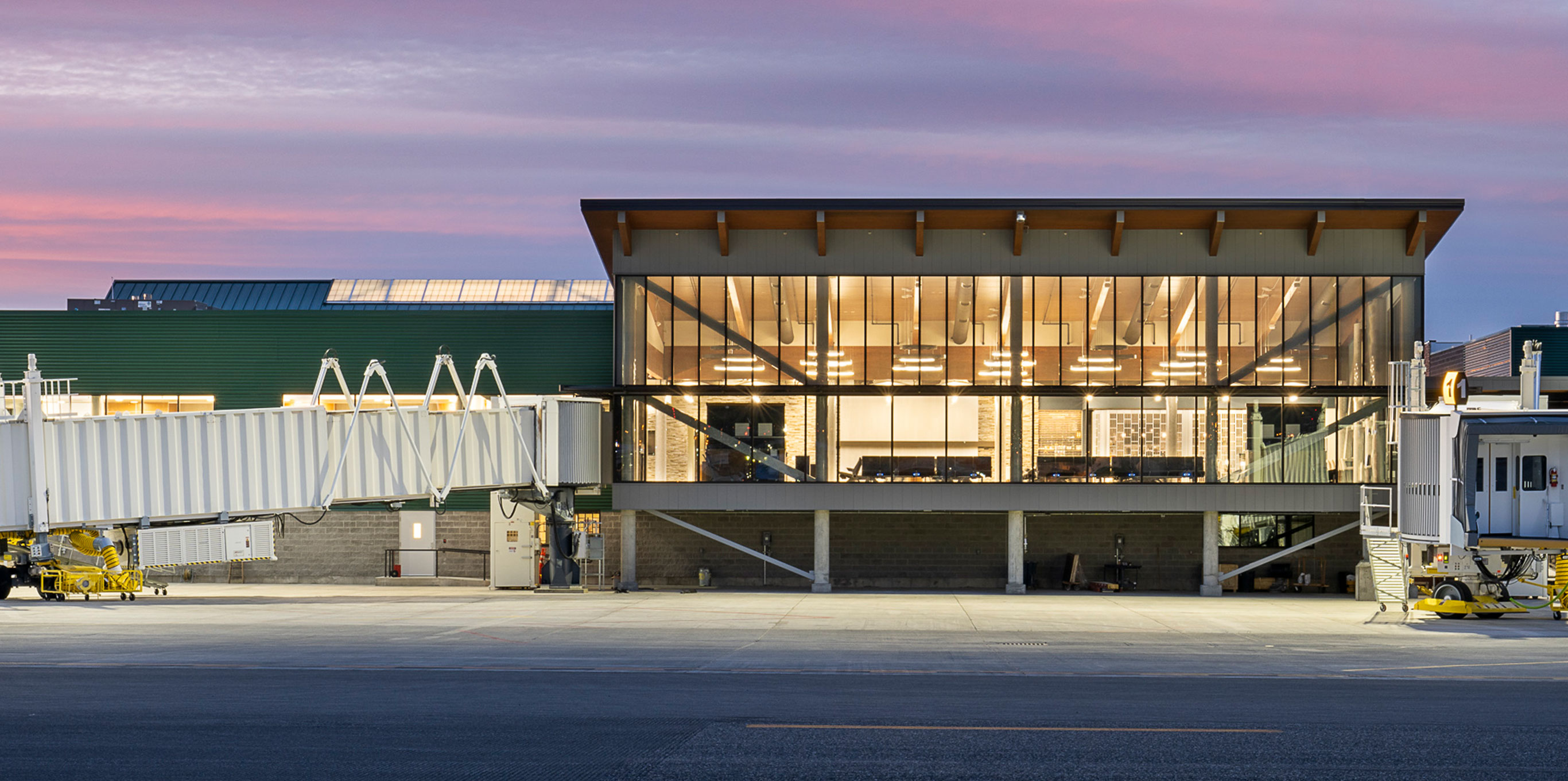 Chanen Helena Airport Expansion - Chanen Construction